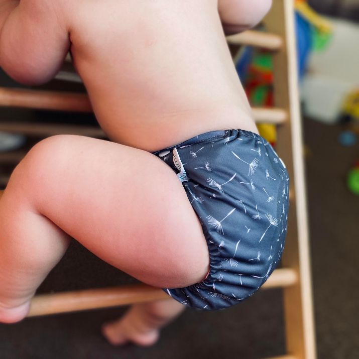 Minimi Best Fit | Reusable Cloth Nappy Shell | Newborn to School Age | Floating Wishes